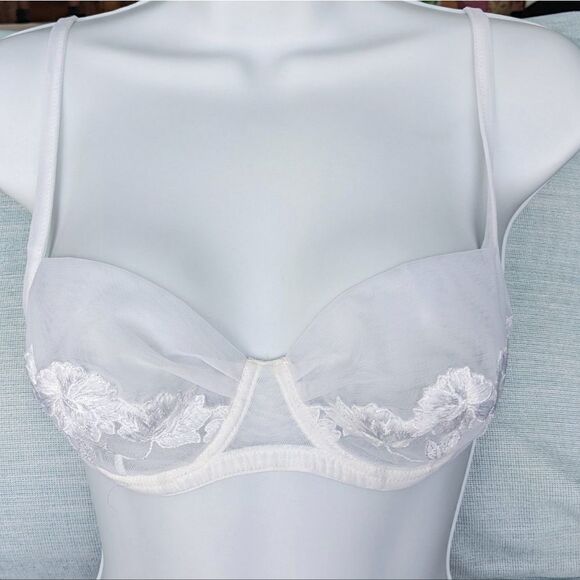 SWAN original Italian white lace bra wedding bra B037 - Picture 6 of 8